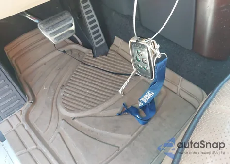 2011 Land Rover Range Rover Supercharged из США, поврежденный, VIN SALMF1E49BA329514